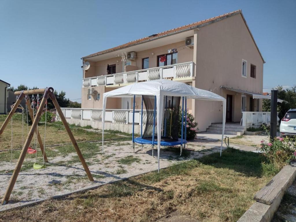 Gordana Apartmani Ljubač Εξωτερικό φωτογραφία